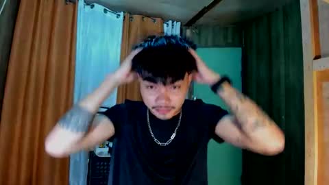 Snapshot of petiteasianx chatting on 11-26-25, 09:10 Vrin online show from 11-26-25, 09:10