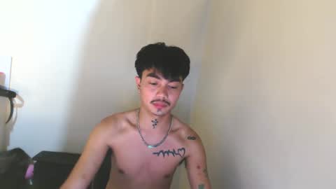 Snapshot of petiteasianx chatting on 02-11-26, 07:24 Vrin online show from 02-11-26, 07:24