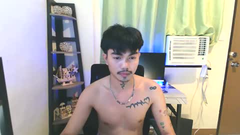 Snapshot of petiteasianx chatting on 02-16-26, 08:21 Vrin online show from 02-16-26, 08:21