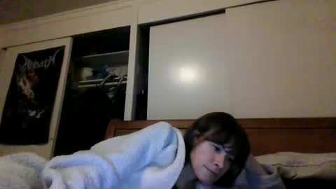 Petitedoll30 online show from 12-31-24, 05:00