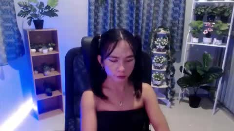 Chikay online show from 10-26-25, 01:22