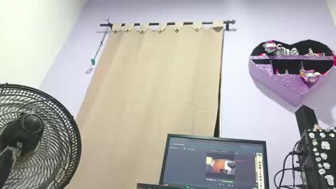 danna online show from 01-18-25, 05:20