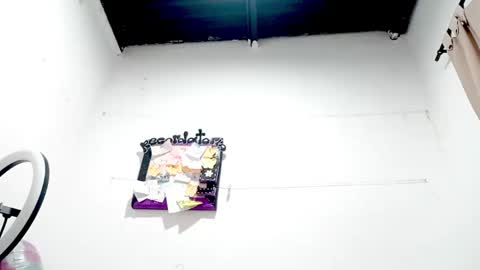 danna online show from 09-18-25, 06:48