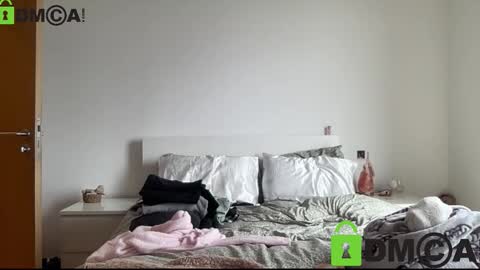 lara online show from 02-06-26, 01:58