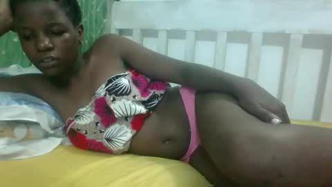 petitesweetchiq online show from 09-26-25, 11:09