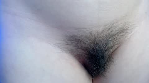 Snapshot of petra_butterfly chatting on 12-12-24, 02:15 i.. .U can call me Nick ....    Help me to reach 200 thumbs up online show from 12-12-24, 02:15