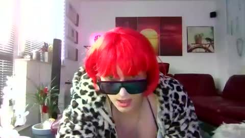 LIZA online show from 04-19-26, 06:13