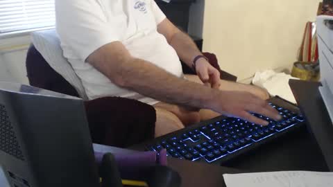 Snapshot of pghhorny2 chatting on 01-11-25, 06:01 pghhorny2 online show from 01-11-25, 06:01