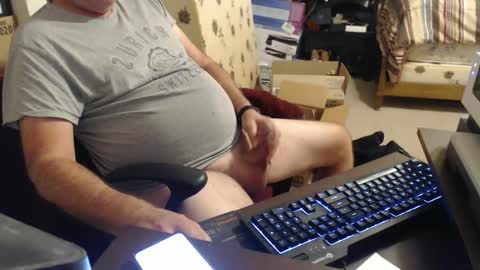 Snapshot of pghhorny2 chatting on 10-04-25, 01:47 pghhorny2 online show from 10-04-25, 01:47