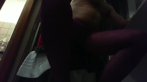 Snapshot of ph20den chatting on 02-25-25, 09:35 ph20den online show from 02-25-25, 09:35