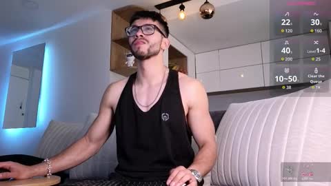 phantom_bigger1 online show from 11-19-25, 01:33