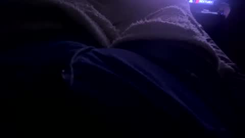 Snapshot of phatprincess024 chatting on 02-08-25, 04:25 Mistress -princess online show from 02-08-25, 04:25