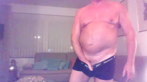 Phil online show from 10-22-25, 06:29