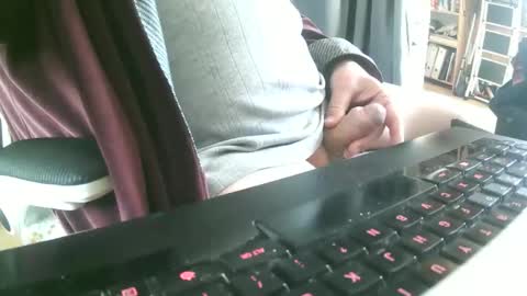 Snapshot of philache04 chatting on 10-27-25, 10:41 Gabu online show from 10-27-25, 10:41