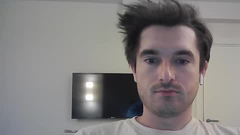 PhilipBorison online show from 09-20-25, 04:35