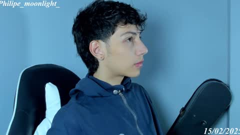 Phil.   INDEPENDENT MODEL online show from 02-15-25, 08:33