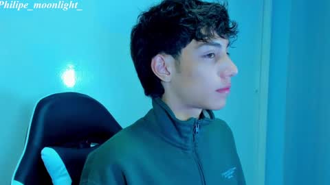 Phil.   INDEPENDENT MODEL online show from 02-25-25, 08:25