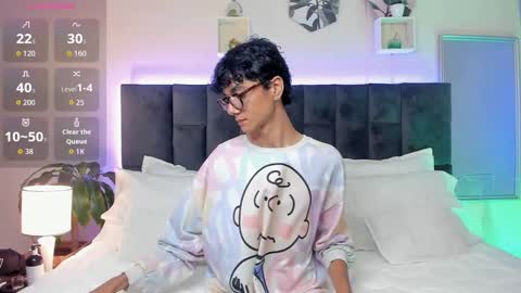 Phillip online show from 10-04-25, 09:46