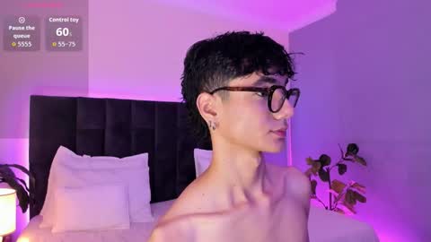 Phillip online show from 11-03-25, 09:16