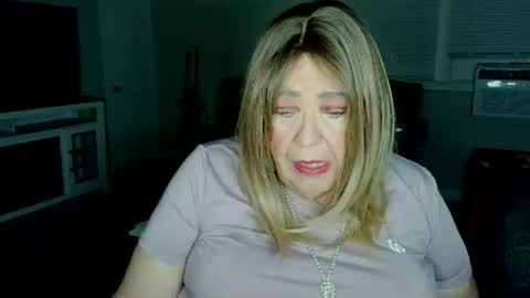 Snapshot of phillyguy195601 chatting on 06-16-26, 05:32 Geri online show from 06-16-26, 05:32
