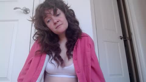 sophie online show from 01-29-25, 05:02