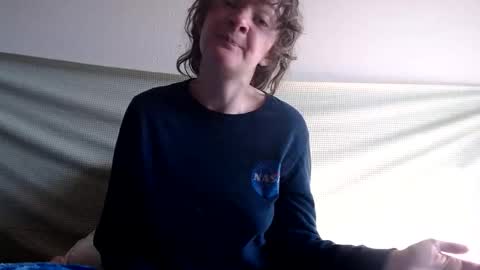 sophie online show from 03-12-25, 02:01