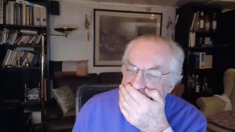 Snapshot of philoumis2 chatting on 01-21-25, 12:15 Philippe online show from 01-21-25, 12:15