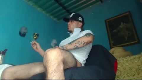 Snapshot of phlilloyhighclouds chatting on 12-31-24, 09:42 phlilloyhighclouds online show from 12-31-24, 09:42