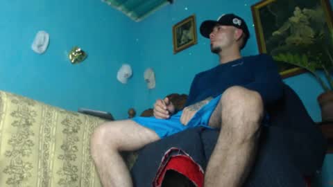 Snapshot of phlilloyhighclouds chatting on 01-31-25, 02:58 phlilloyhighclouds online show from 01-31-25, 02:58