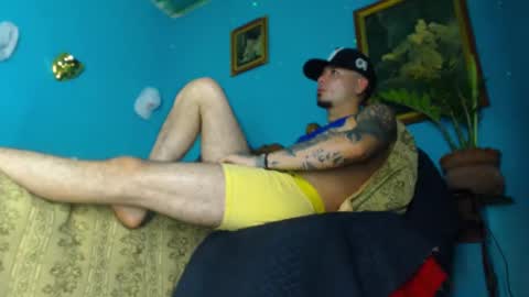 Snapshot of phlilloyhighclouds chatting on 01-31-25, 07:51 phlilloyhighclouds online show from 01-31-25, 07:51