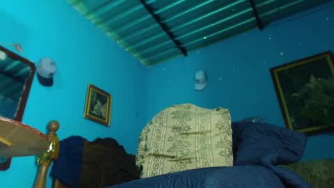 Snapshot of phlilloyhighclouds chatting on 02-16-25, 03:26 phlilloyhighclouds online show from 02-16-25, 03:26