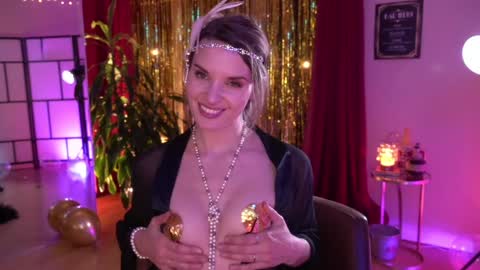 Snapshot of phoenix_taylor chatting on 01-01-25, 05:11 PHOENIX TAYLOR online show from 01-01-25, 05:11