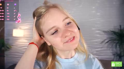 Snapshot of phyllisearney chatting on 09-12-25, 06:13 Hann G. Jones online show from 09-12-25, 06:13