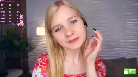 Snapshot of phyllisearney chatting on 09-18-25, 06:15 Hann G. Jones online show from 09-18-25, 06:15