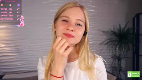 Snapshot of phyllisearney chatting on 09-24-25, 05:11 Hann G. Jones online show from 09-24-25, 05:11