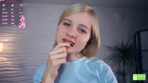 Snapshot of phyllisearney chatting on 10-02-25, 05:14 Hann G. Jones online show from 10-02-25, 05:14