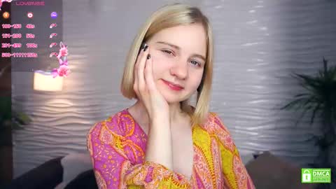 Snapshot of phyllisearney chatting on 11-22-25, 04:11 Hann G. Jones online show from 11-22-25, 04:11