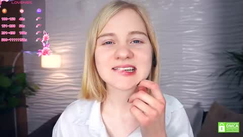 Snapshot of phyllisearney chatting on 12-03-25, 04:09 Hann G. Jones online show from 12-03-25, 04:09