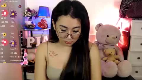 Pia online show from 01-25-25, 10:39