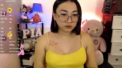 Pia online show from 02-05-25, 12:38