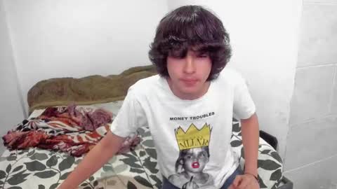 picaszomilos350 online show from 11-26-25, 11:22