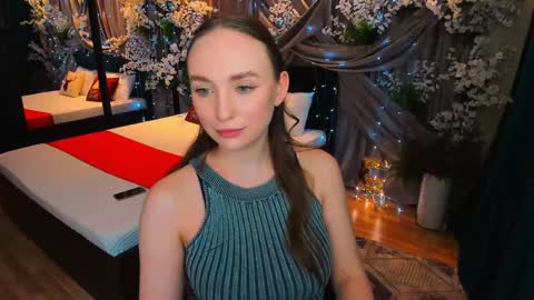Emelie online show from 01-25-25, 10:50