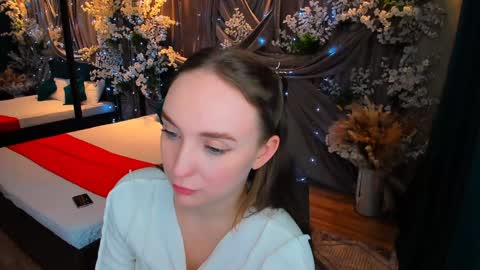 Emelie online show from 02-05-25, 07:53