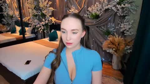 Emelie online show from 02-25-25, 10:18