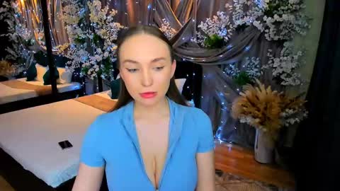 Emelie online show from 03-03-25, 10:20