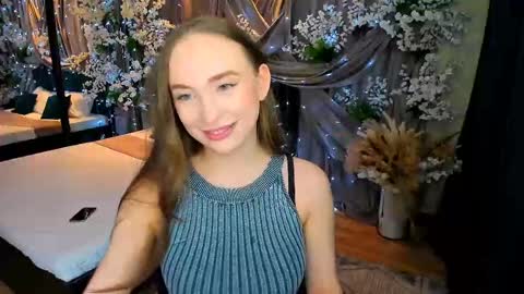 Emelie online show from 03-07-25, 04:11