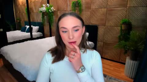 Emelie online show from 12-01-25, 04:23