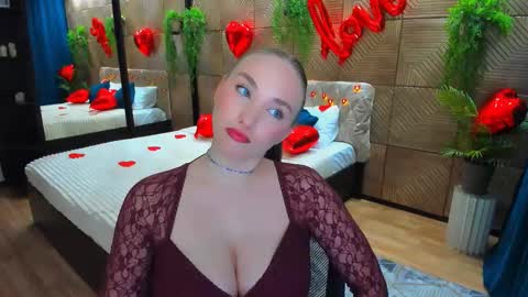 Emelie online show from 02-14-26, 10:23