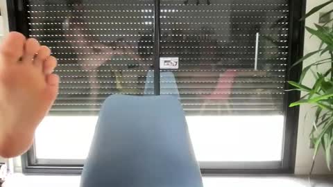 pierre81000 online show from 11-17-25, 12:44