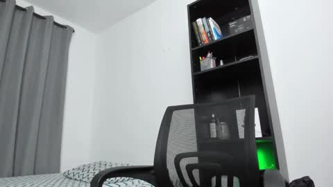 Pierre online show from 02-02-25, 12:51